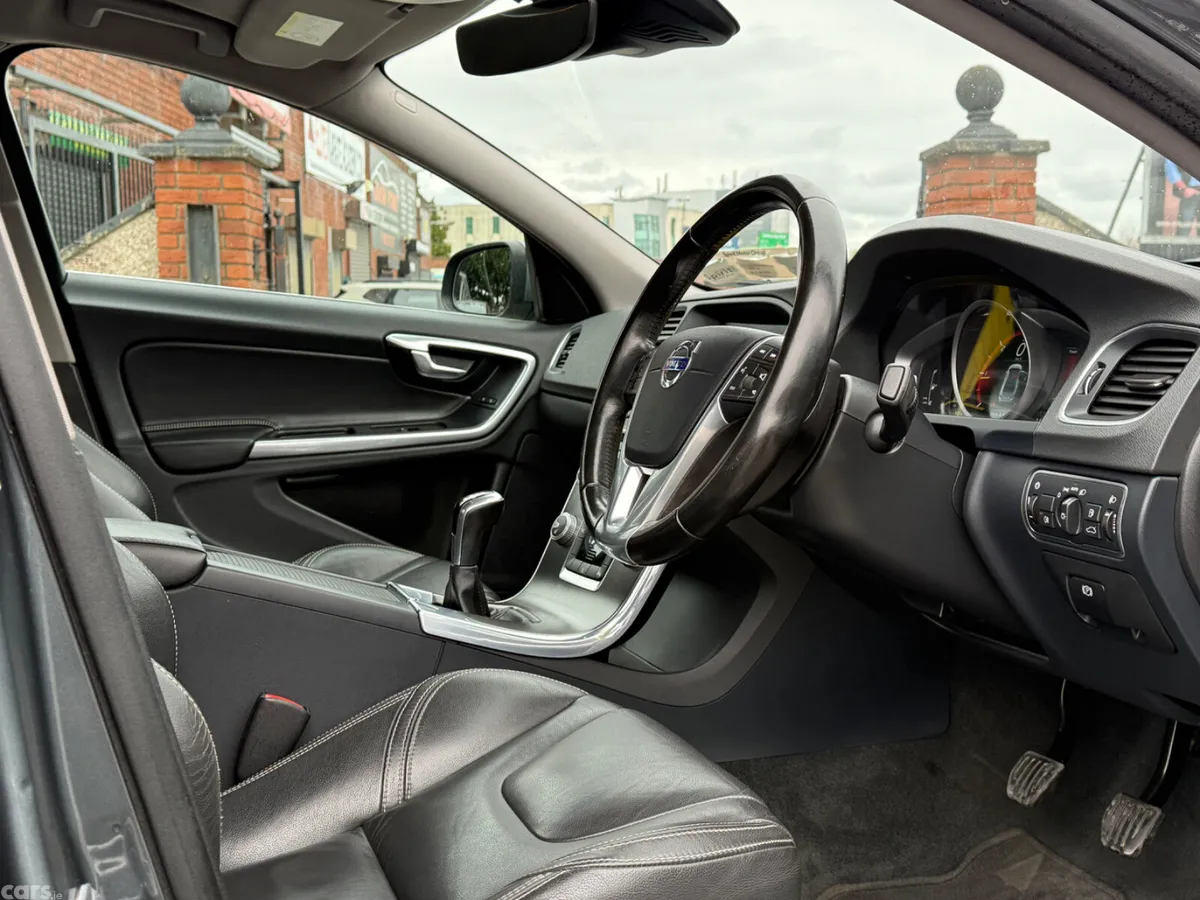Volvo S60 Saloon, Diesel, 2015, Grey