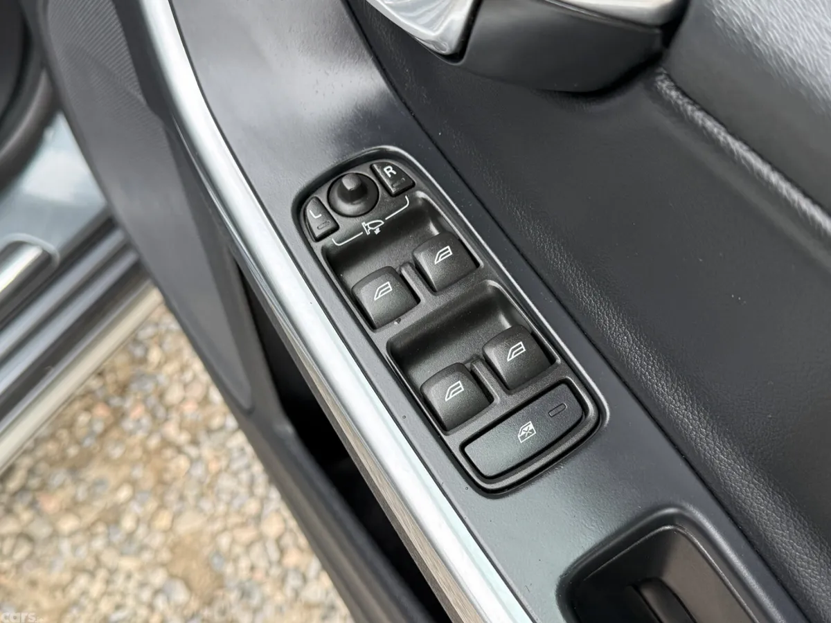 Volvo S60 Saloon, Diesel, 2015, Grey