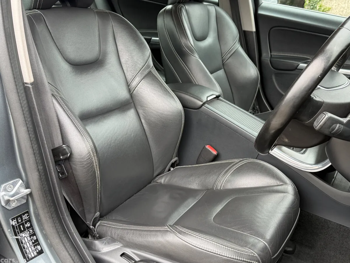 Volvo S60 Saloon, Diesel, 2015, Grey