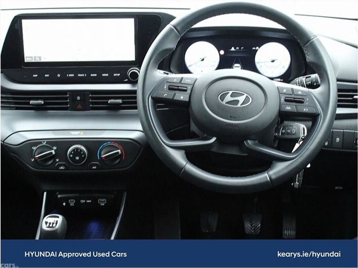 Hyundai i20 Hatchback, Petrol, 2025, White