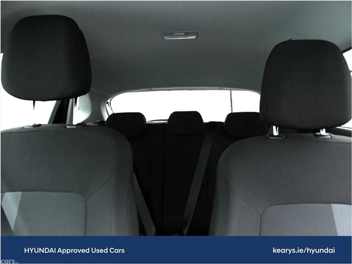 Hyundai i20 Hatchback, Petrol, 2025, White