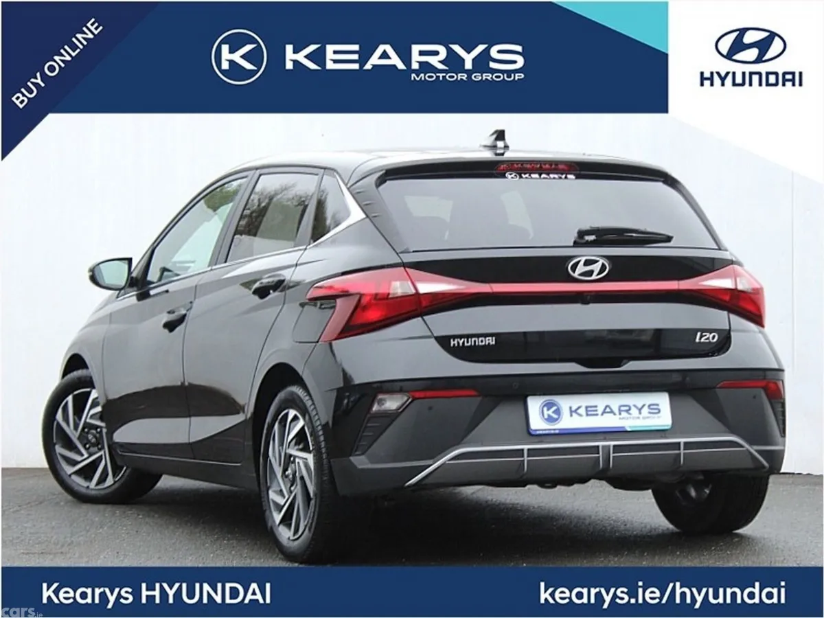 Hyundai i20 Hatchback, Petrol, 2024, Black
