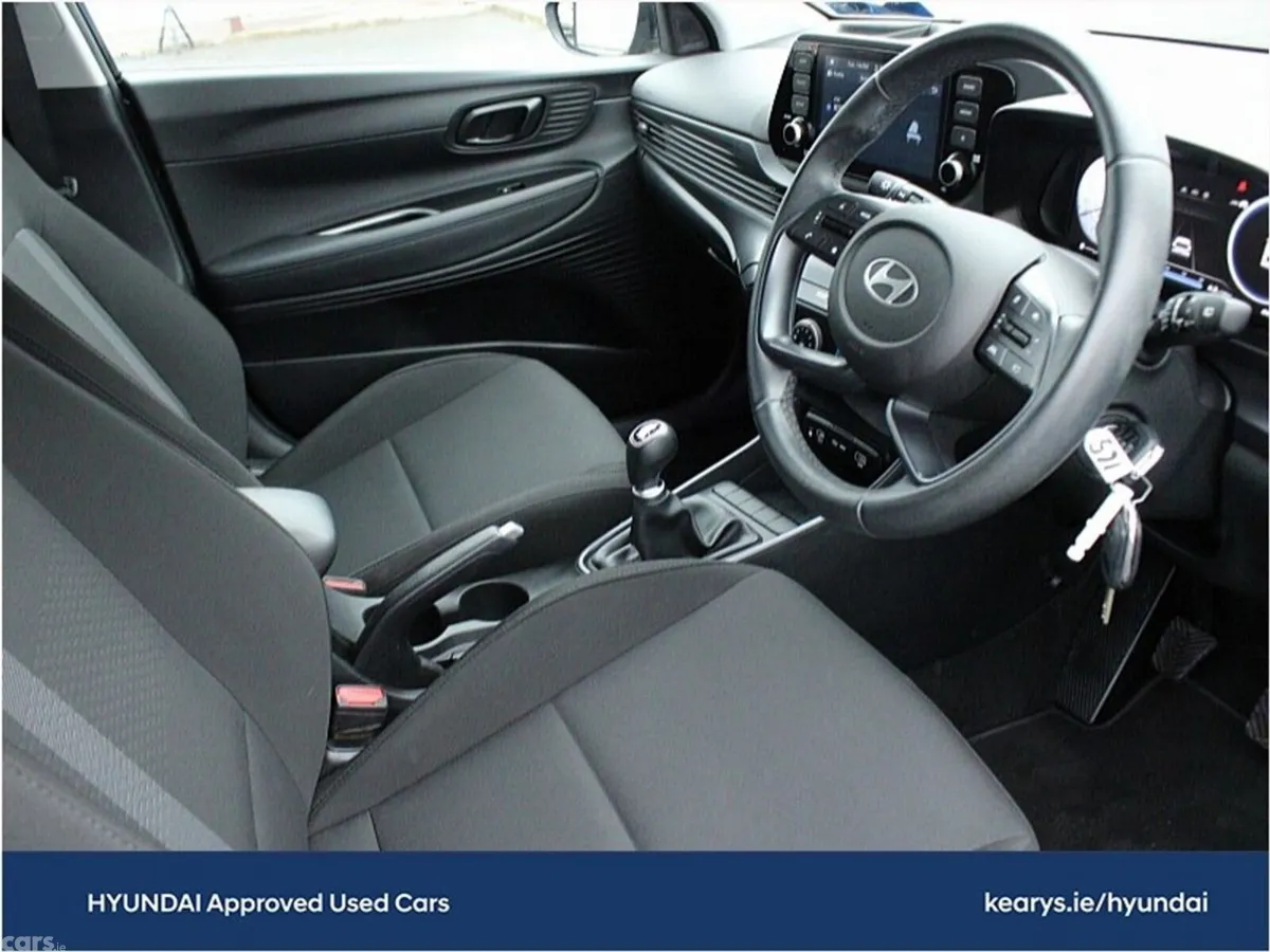 Hyundai i20 Hatchback, Petrol, 2024, Black