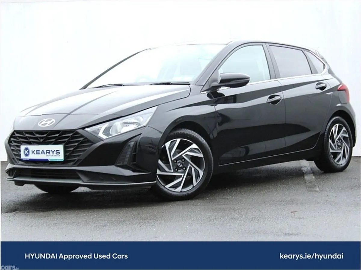 Hyundai i20 Hatchback, Petrol, 2024, Black