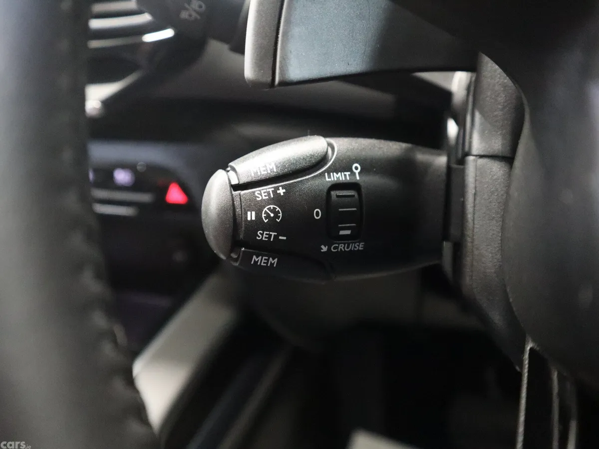Citroen C5 Aircross SUV, Petrol Hybrid, 2022, Grey