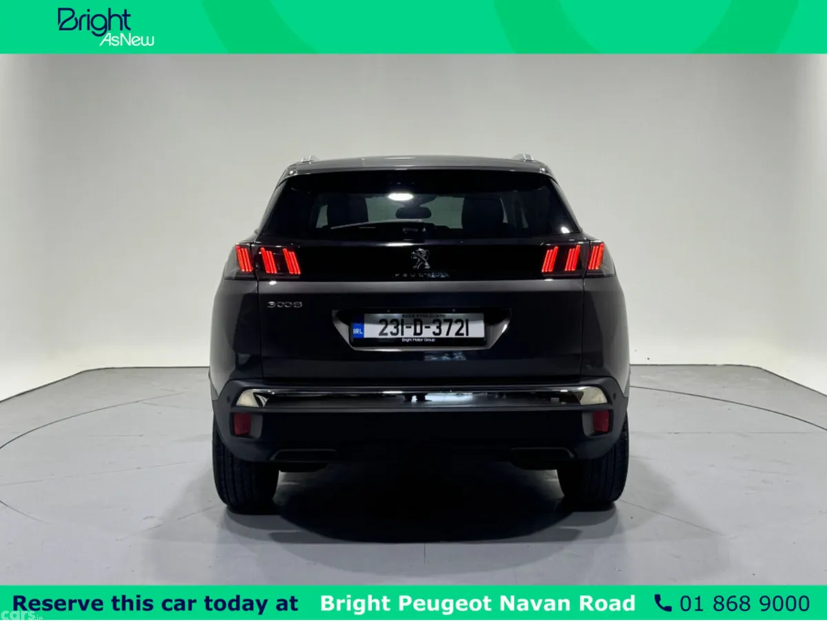 Peugeot 3008 MPV, Petrol, 2023, Grey