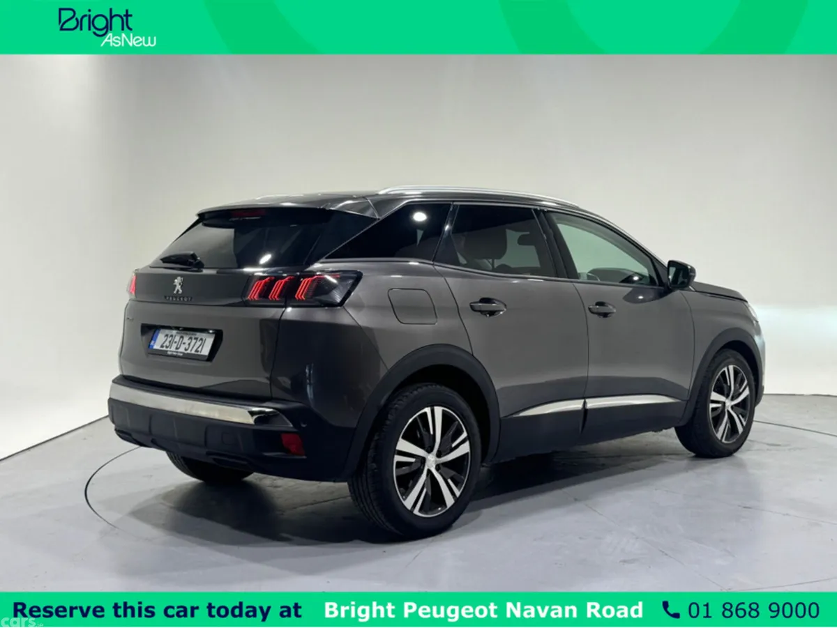Peugeot 3008 MPV, Petrol, 2023, Grey