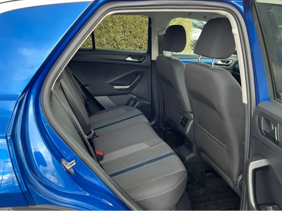 Volkswagen T-Roc SUV, Diesel, 2020, Blue