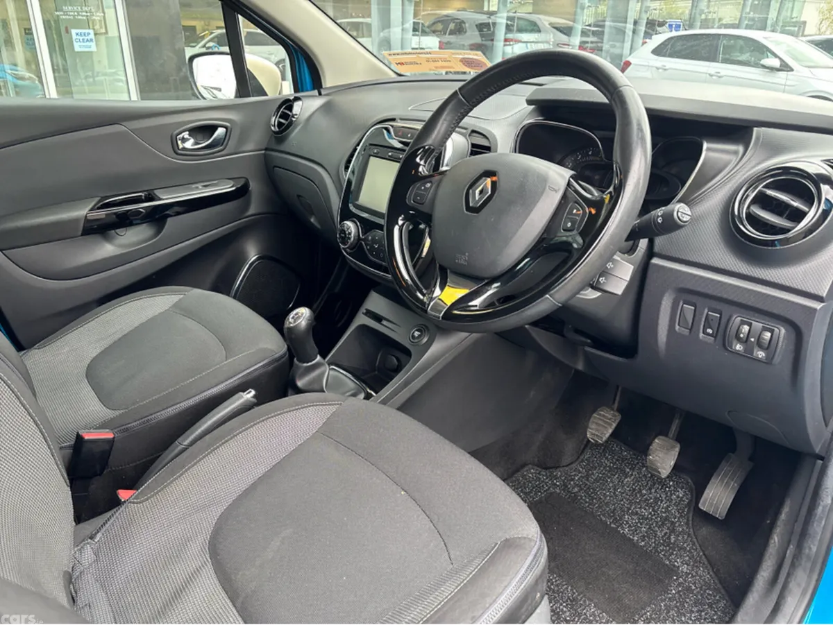 Renault Captur Hatchback, Diesel, 2015, Blue
