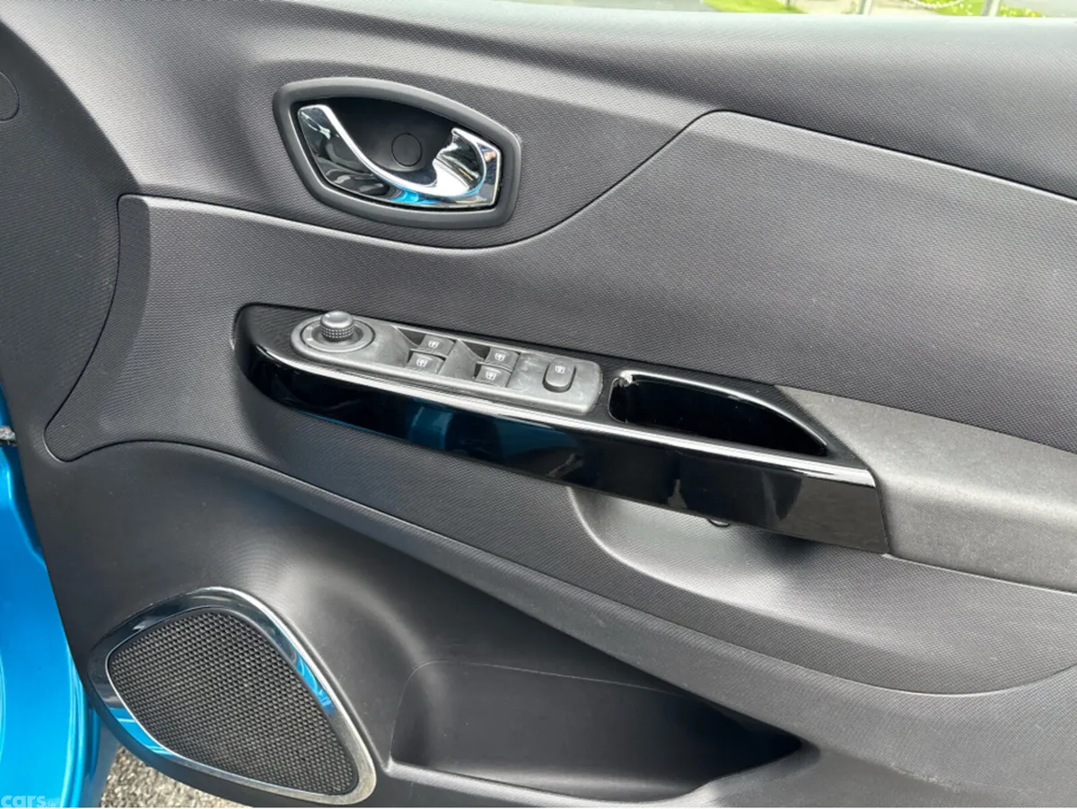 Renault Captur Hatchback, Diesel, 2015, Blue