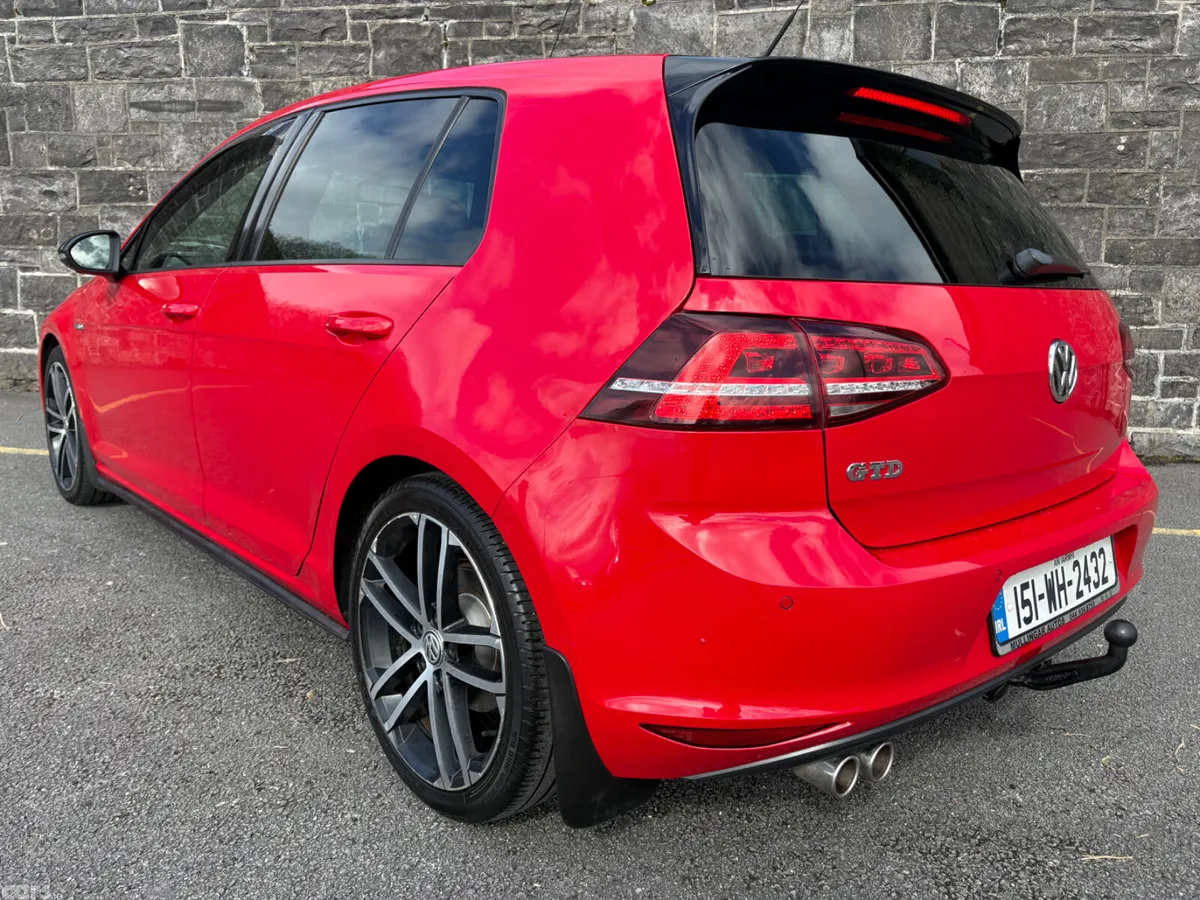 Volkswagen Golf Hatchback, Diesel, 2015, Red