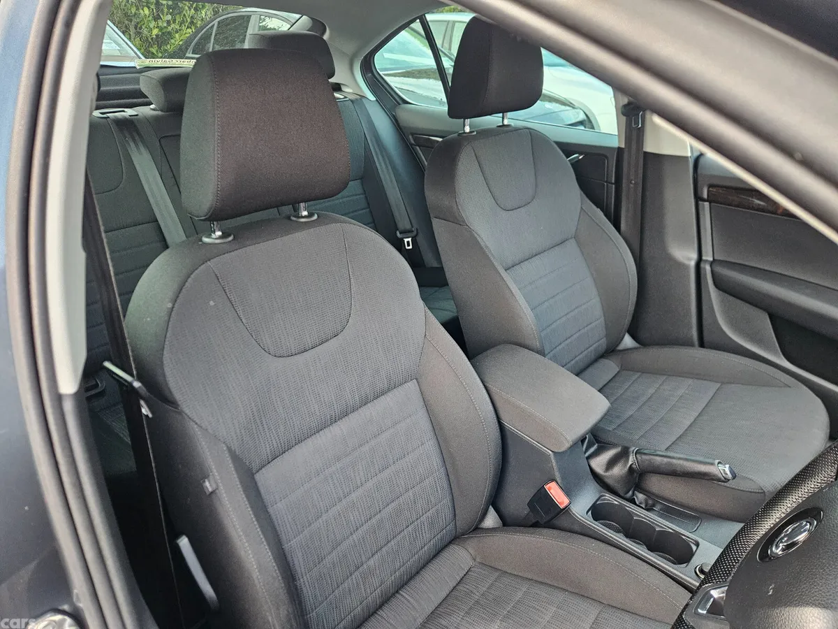 Skoda Octavia Saloon, Diesel, 2016, Grey