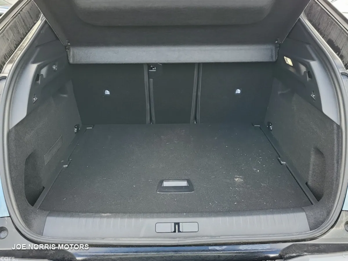 Peugeot 3008 MPV, Electric, 2026, Blue