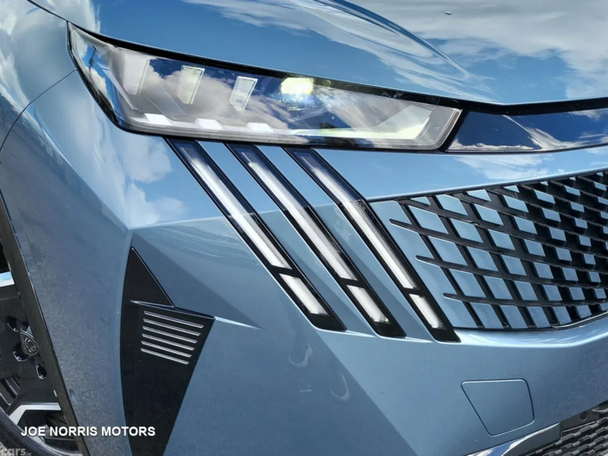 Peugeot 3008 MPV, Electric, 2026, Blue