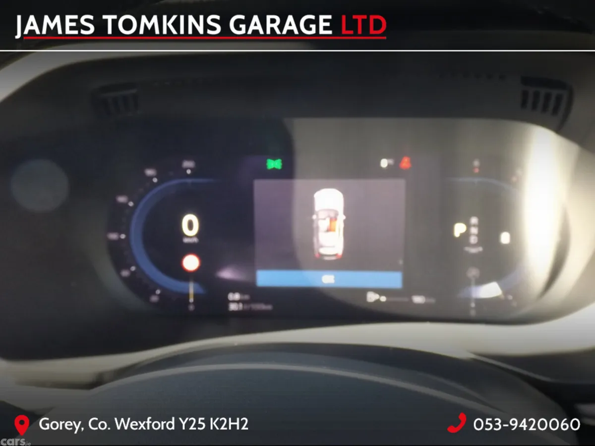 Volvo XC60 Estate, Diesel, 2022, Orange