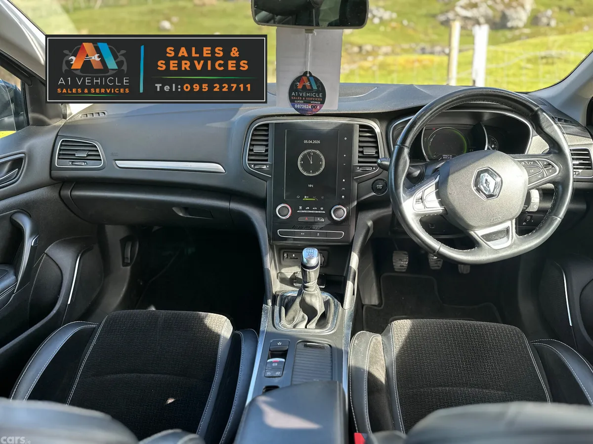 Renault Megane Saloon, Diesel, 2018, Grey