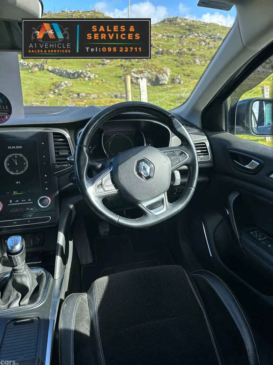 Renault Megane Saloon, Diesel, 2018, Grey