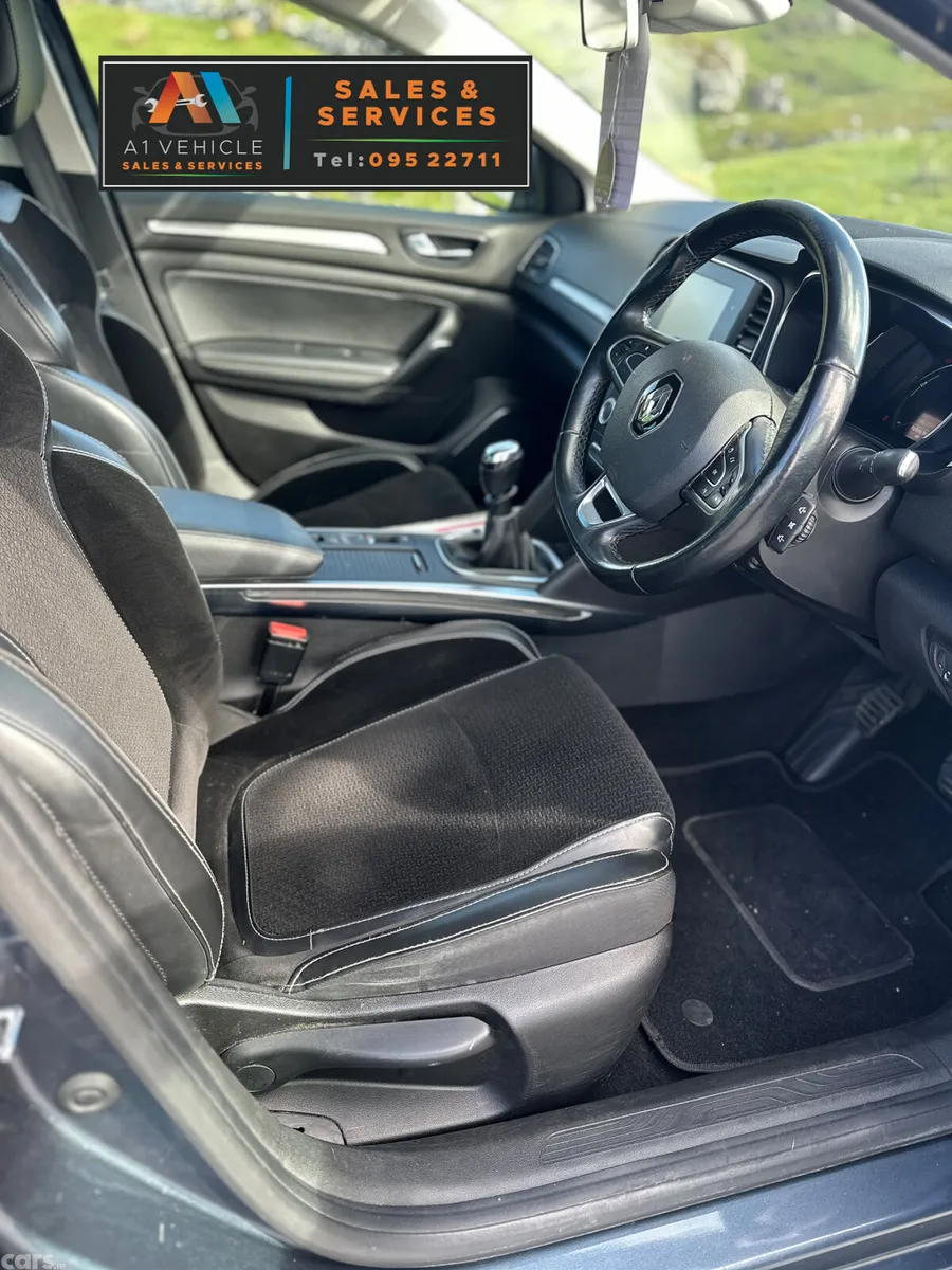 Renault Megane Saloon, Diesel, 2018, Grey