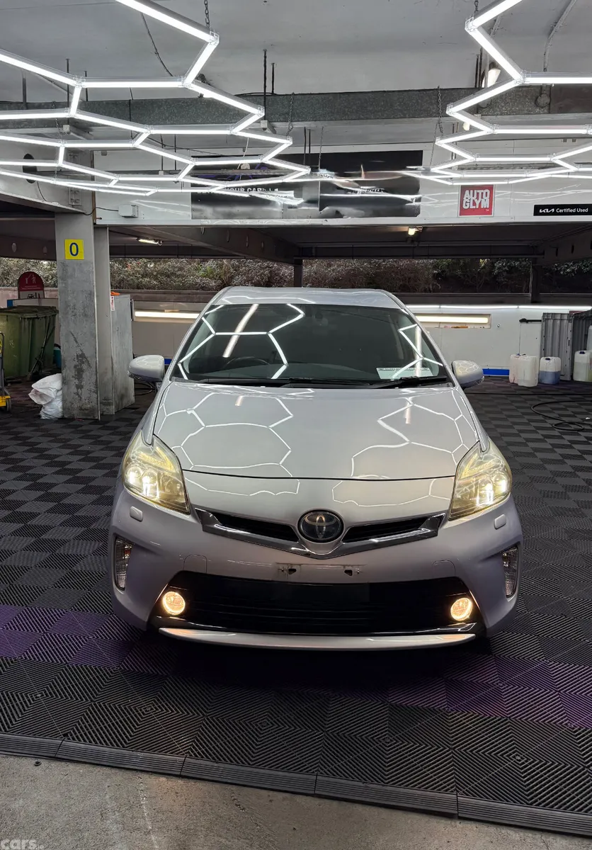 Toyota Prius Saloon, Petrol, 2013, Silver