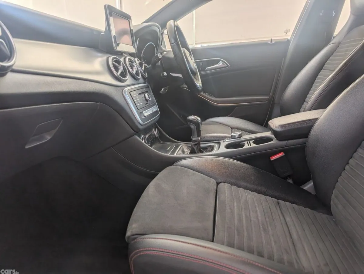 Mercedes-Benz CLA Saloon, Petrol, 2018, Silver