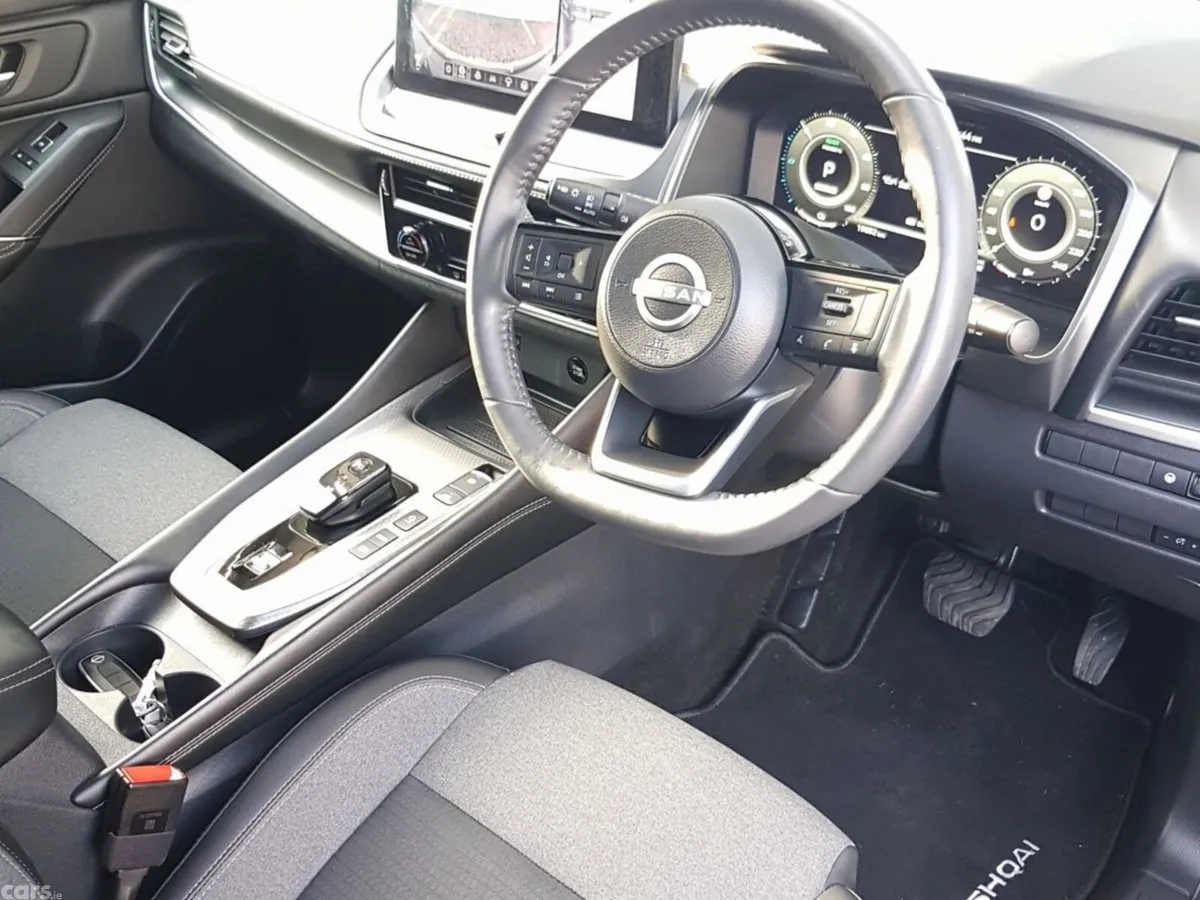 Nissan Qashqai MPV, Petrol Hybrid, 2025, Grey