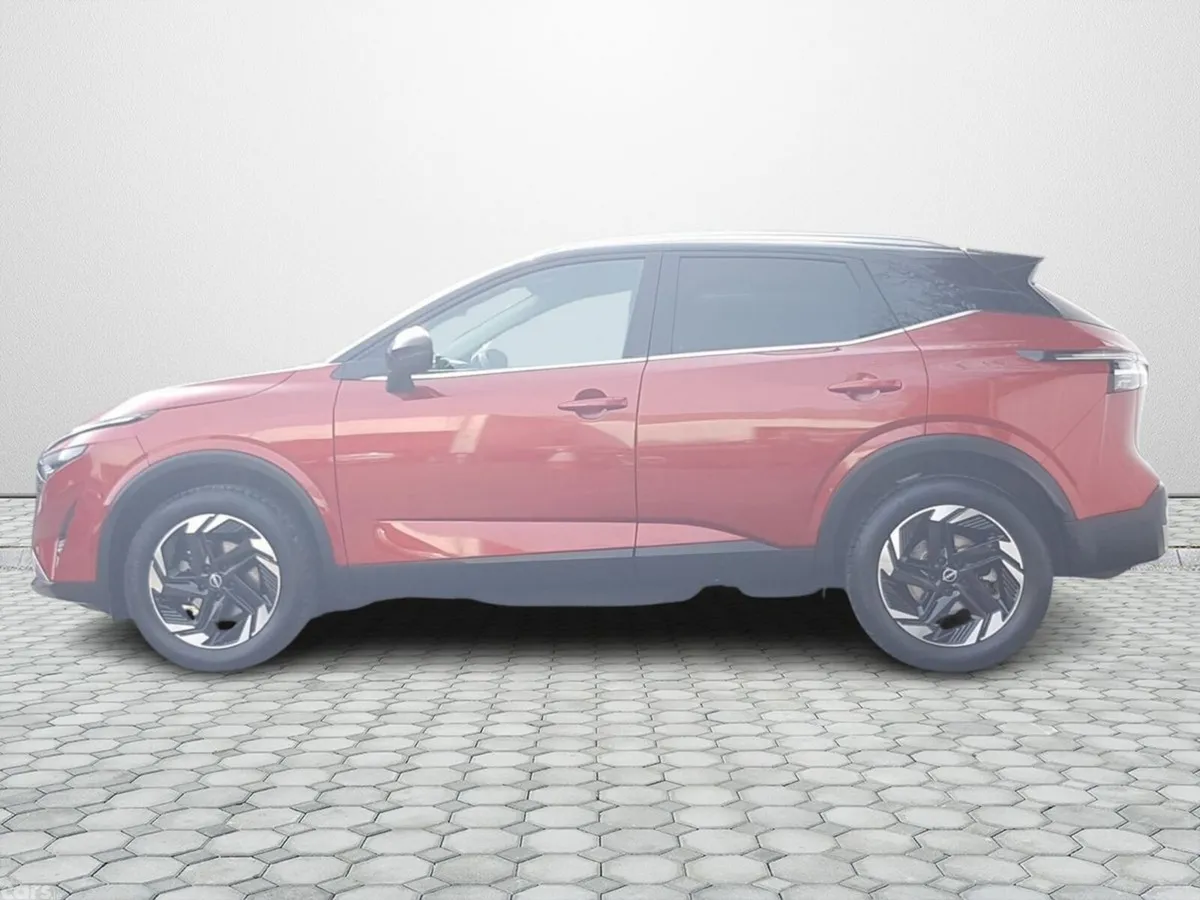 Nissan Qashqai MPV, Petrol, 2025, Red