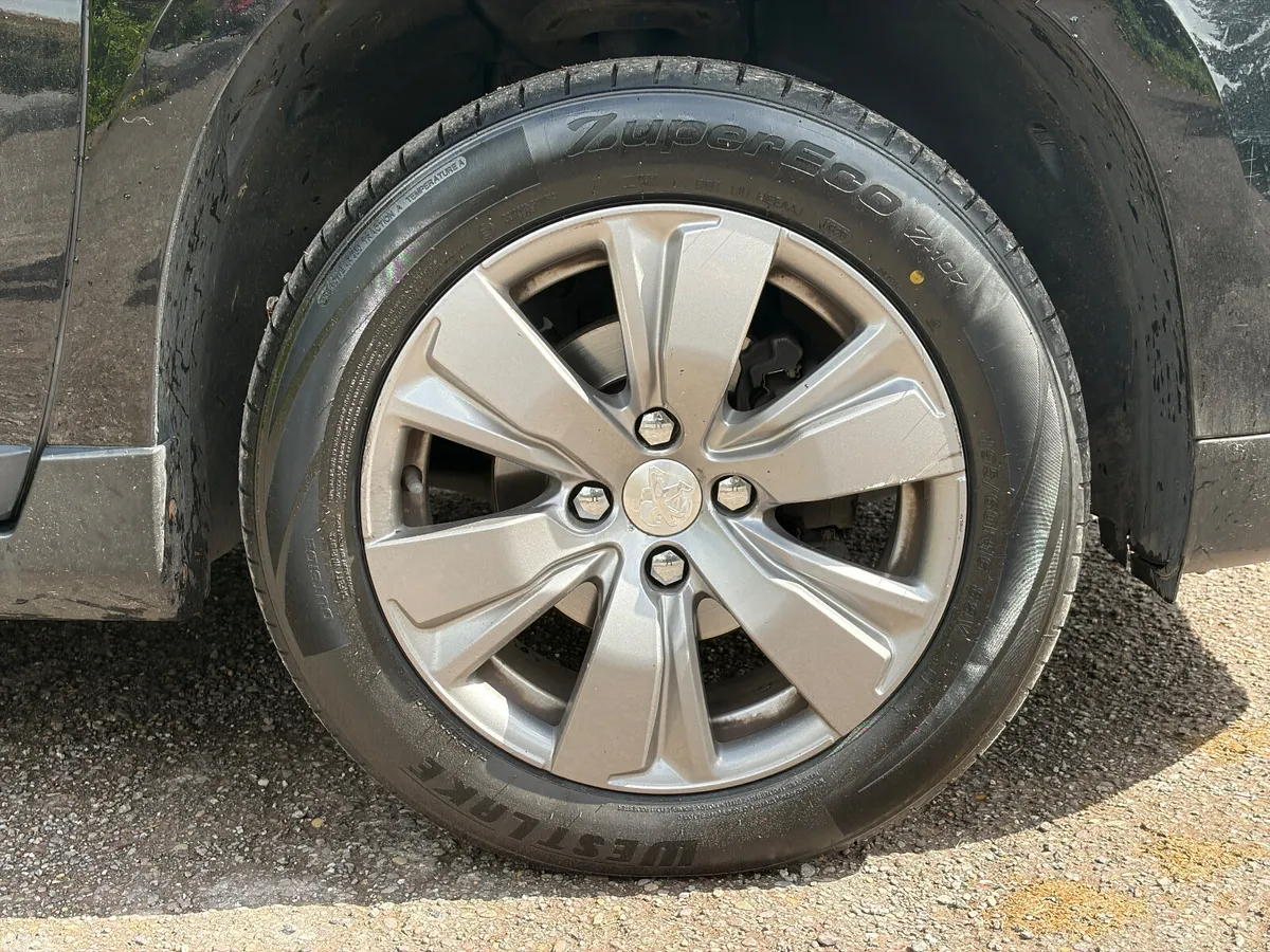 Peugeot 2008 SUV, Diesel, 2016, Black