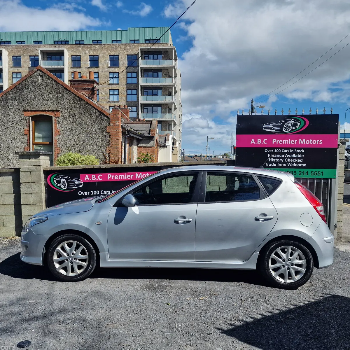 Hyundai i30 Hatchback, Diesel, 2011, Silver