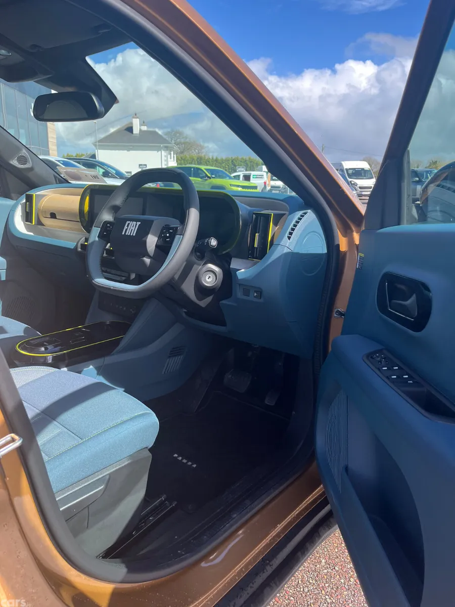 Fiat Grande Panda Hatchback, Petrol, 2026, Brown