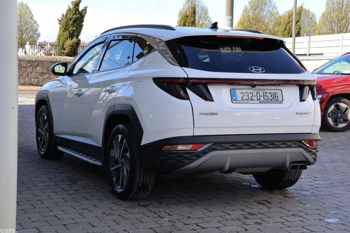 Hyundai Tucson SUV, Diesel, 2023, White