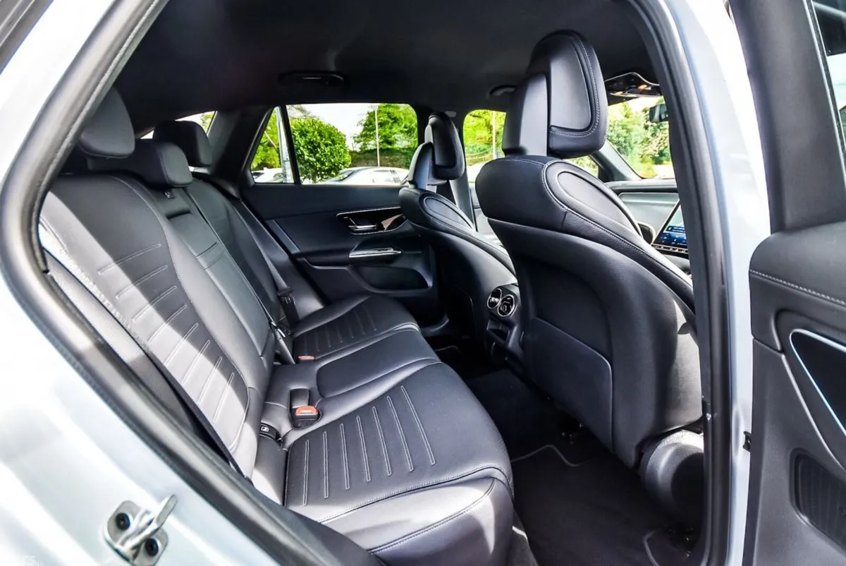 Mercedes-Benz GLC SUV, Diesel Hybrid, 2024, Silver