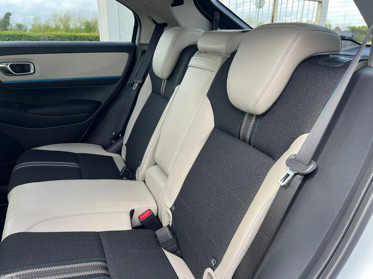 Honda HR-V Hatchback, Petrol Hybrid, 2026, White