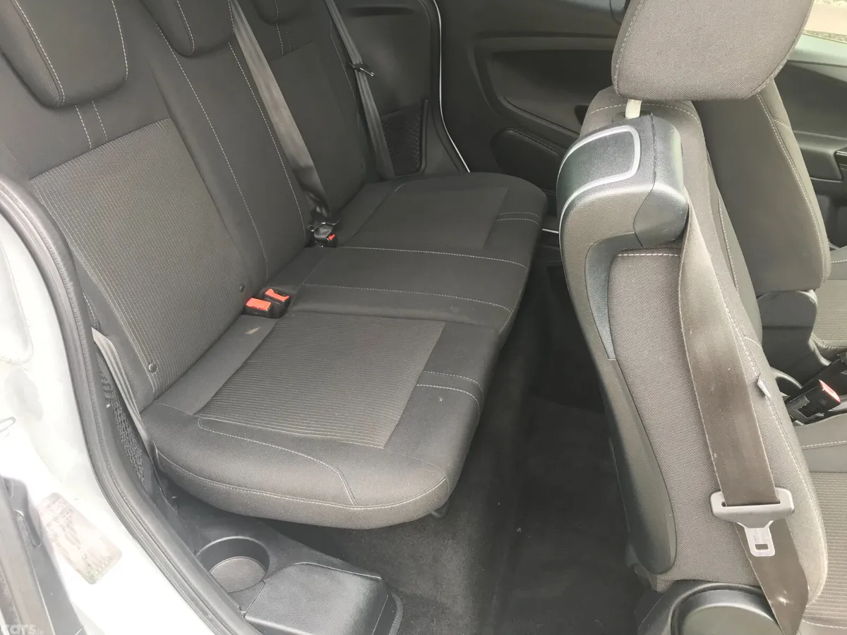 Ford B-Max Hatchback, Petrol, 2014, White