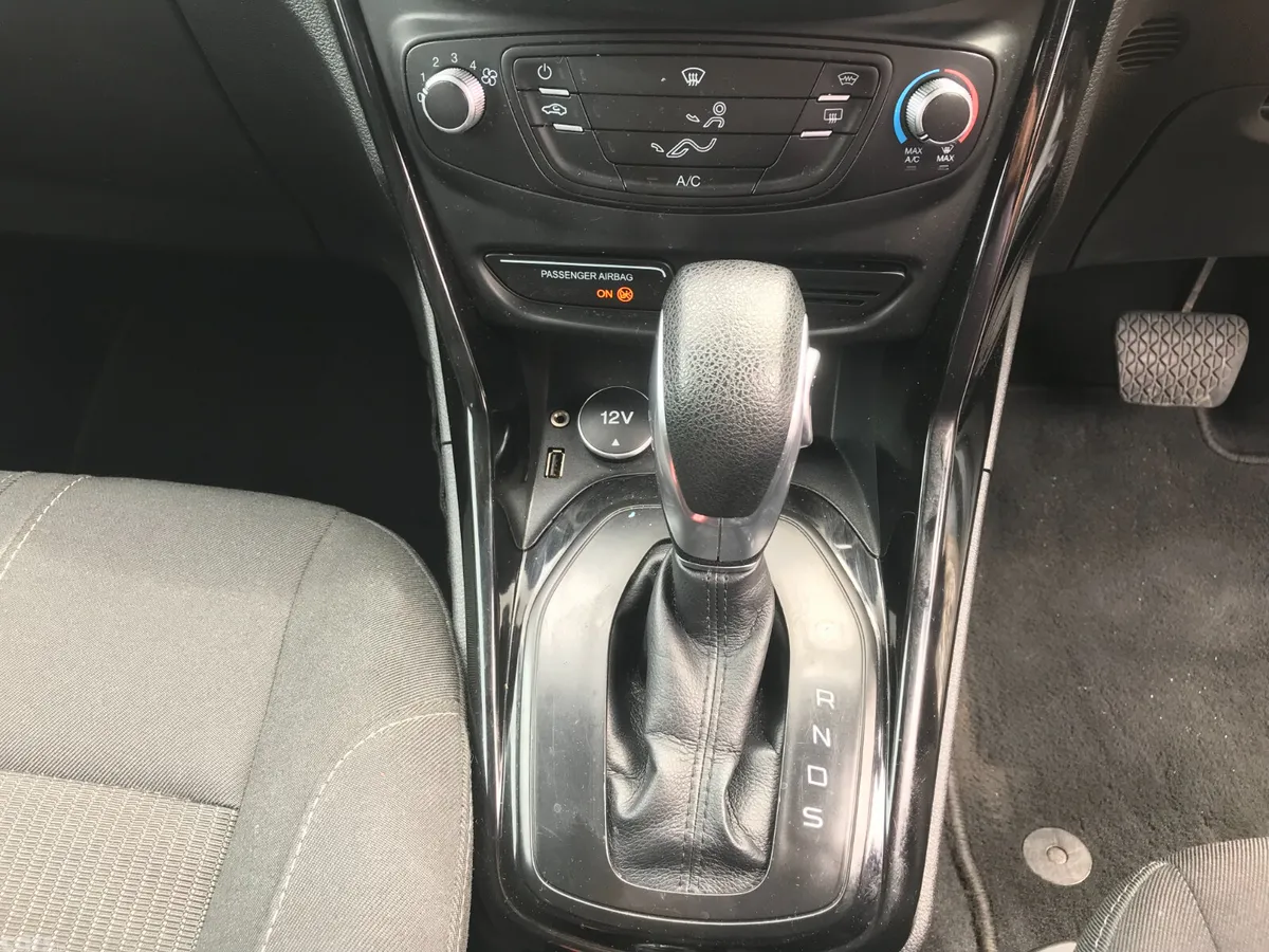 Ford B-Max Hatchback, Petrol, 2014, White