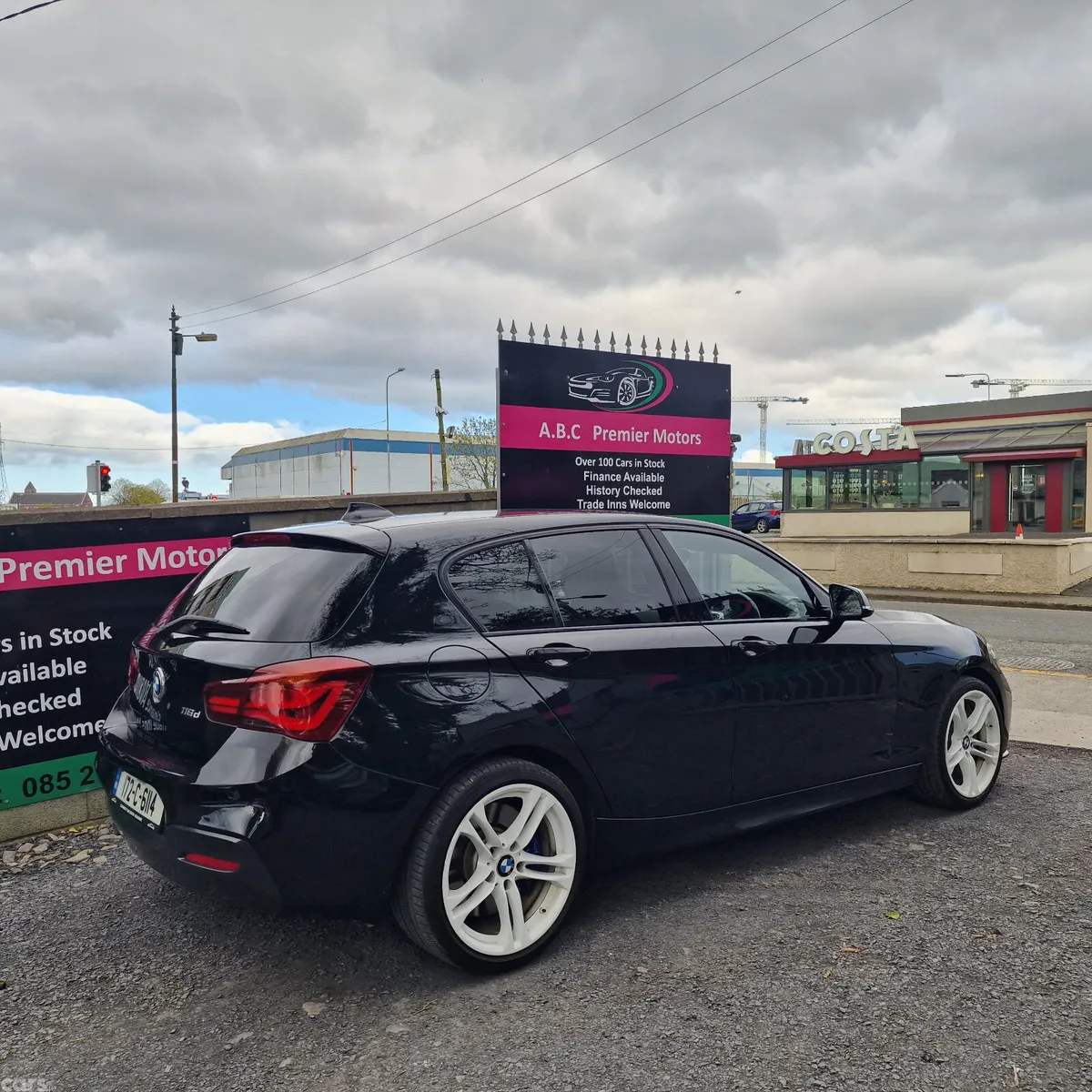 BMW 1-Series Hatchback, Diesel, 2017, Black