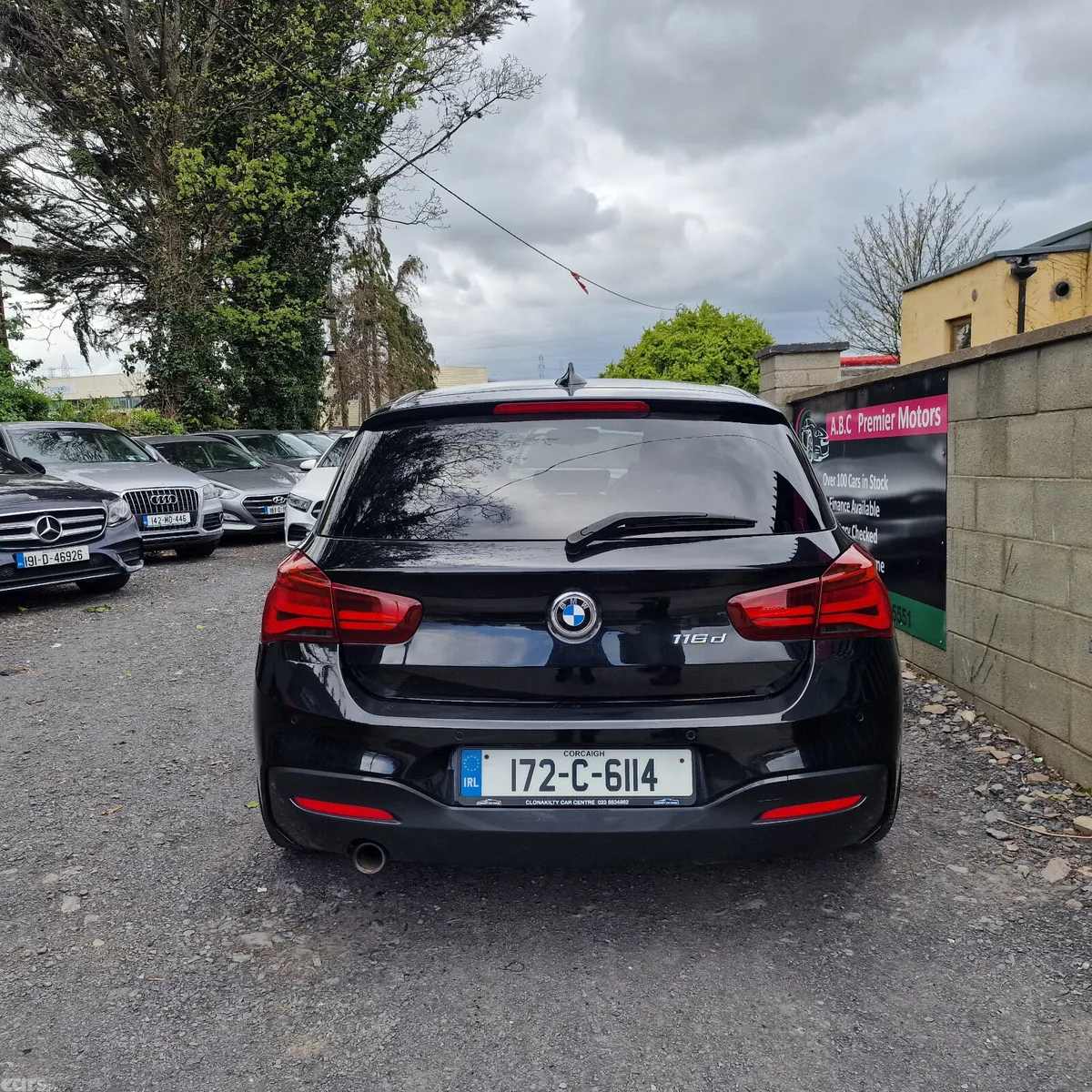 BMW 1-Series Hatchback, Diesel, 2017, Black