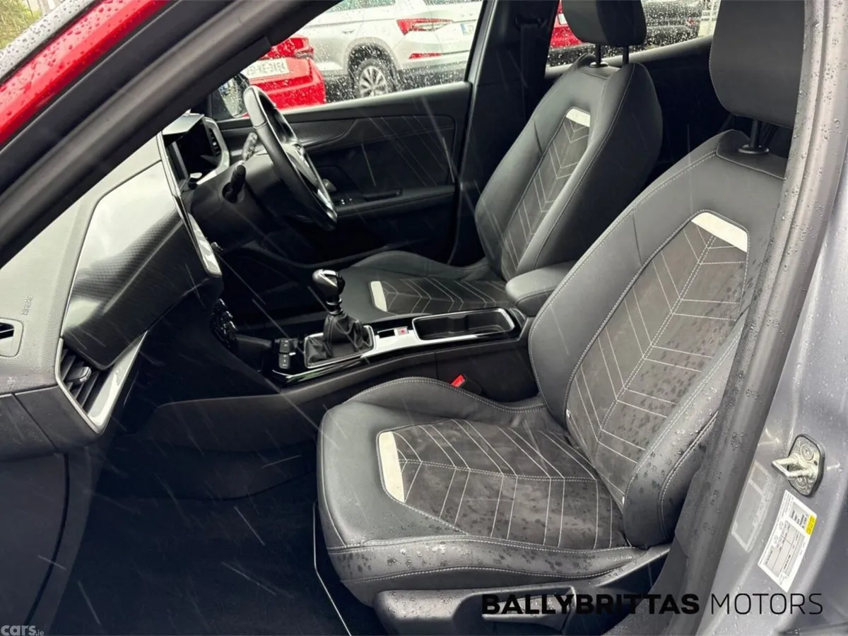 Opel Mokka SUV, Petrol, 2023, Silver