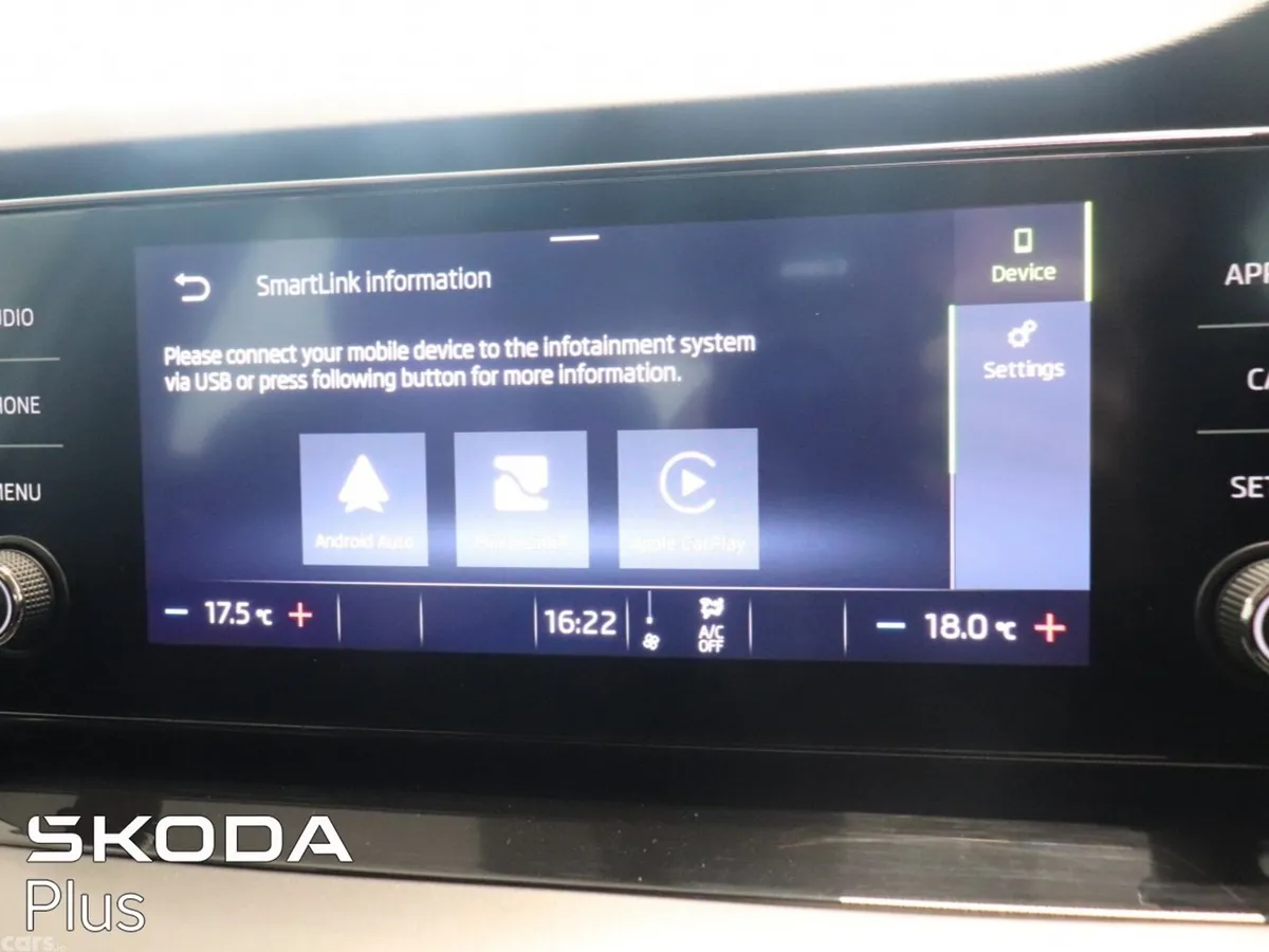 Skoda Octavia Saloon, Diesel, 2023, White