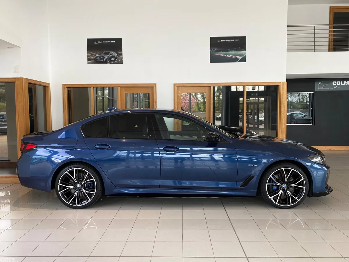 BMW 5-Series Saloon, Petrol Plug-in Hybrid, 2023, Blue