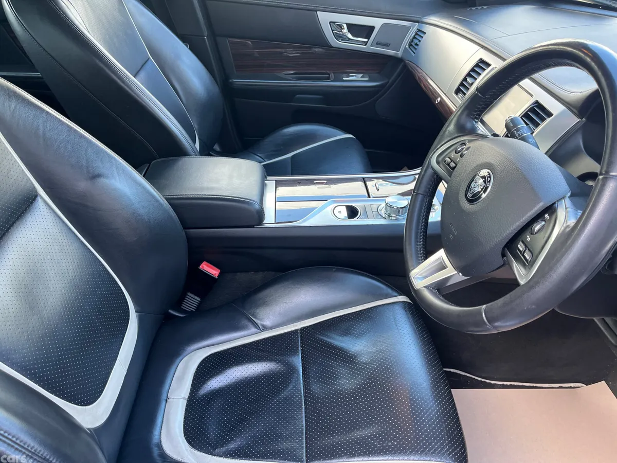 Jaguar XF Saloon, Diesel, 2015, Grey