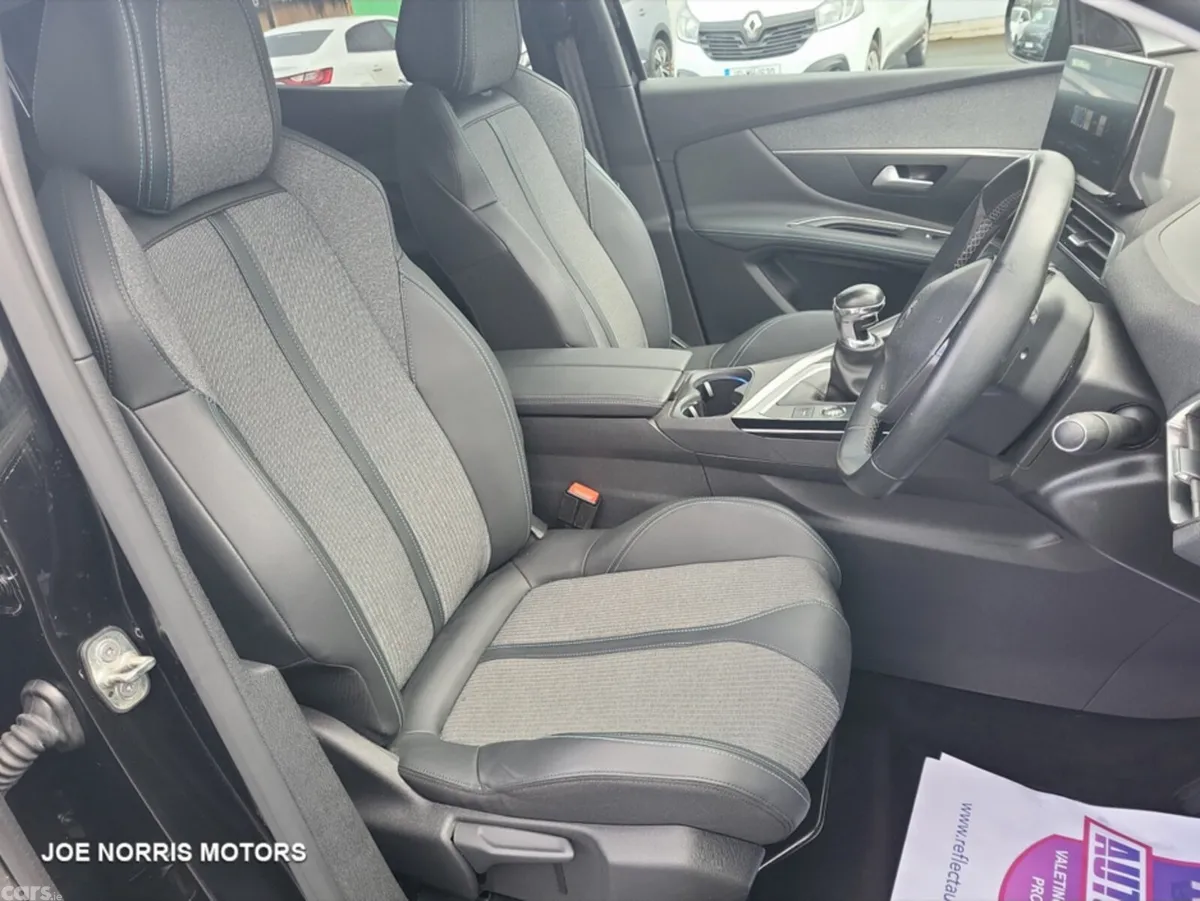 Peugeot 3008 MPV, Diesel, 2021, Black