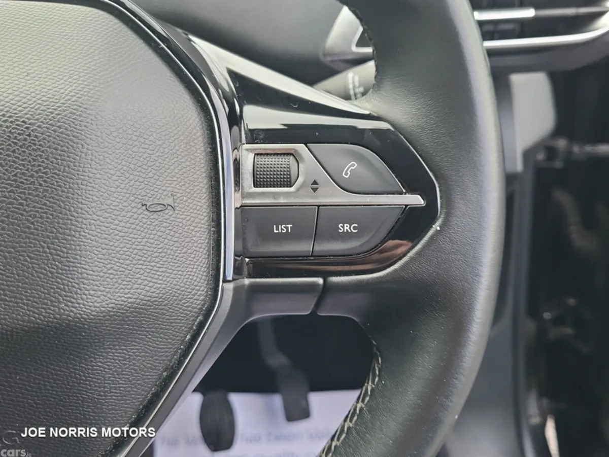 Peugeot 3008 MPV, Diesel, 2021, Black