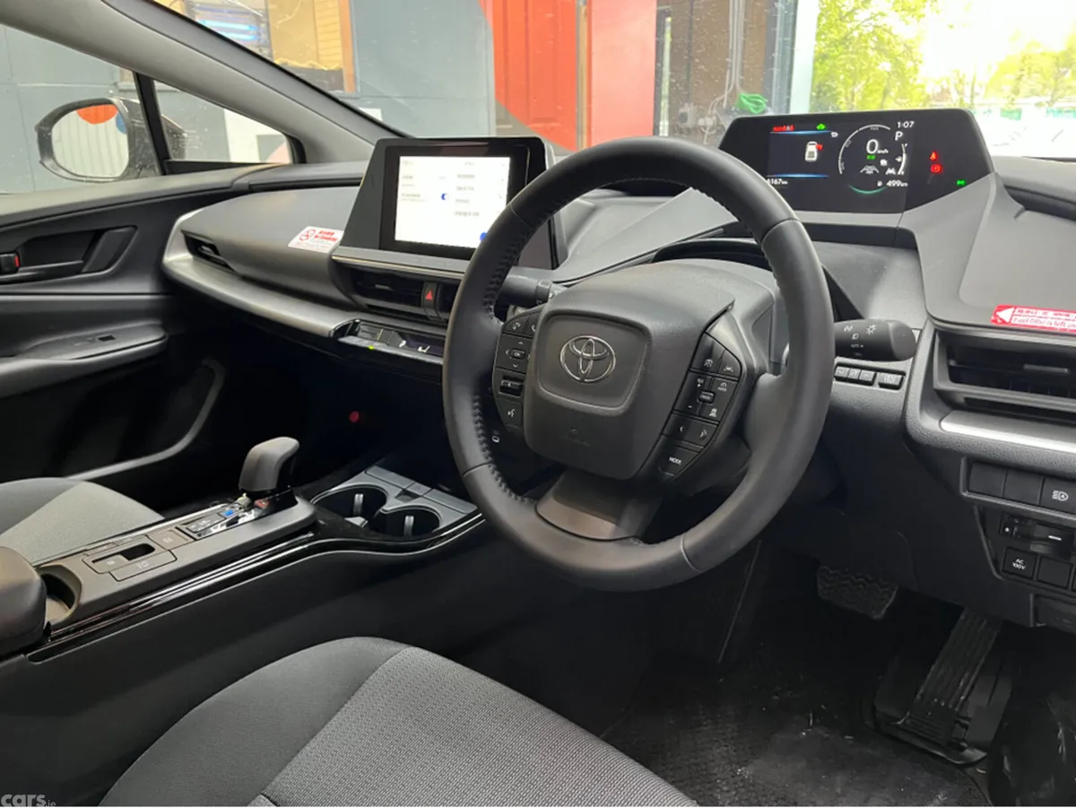 Toyota Prius Saloon, Petrol Hybrid, 2025, Silver