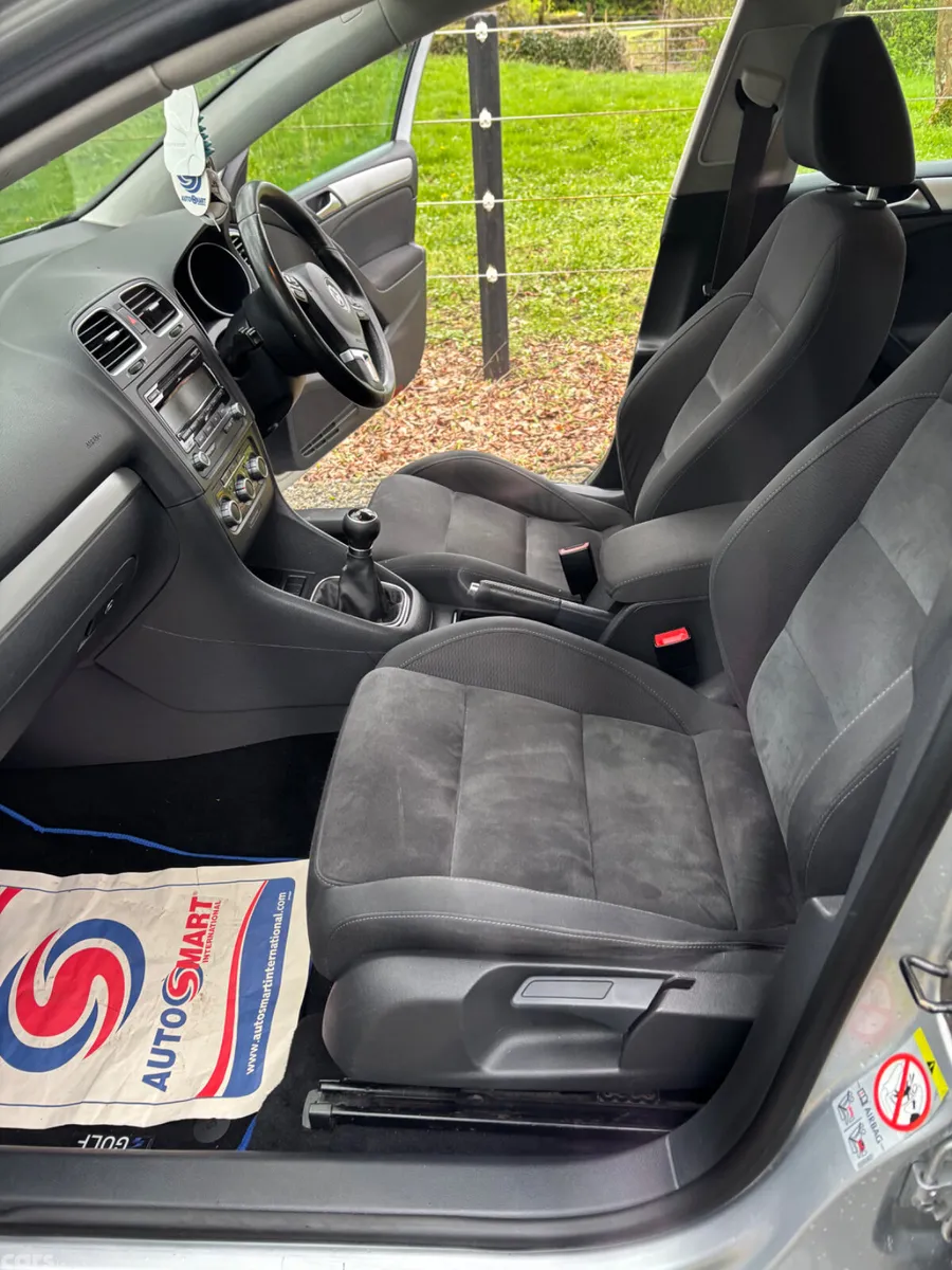 Volkswagen Golf Hatchback, Diesel, 2010, Silver