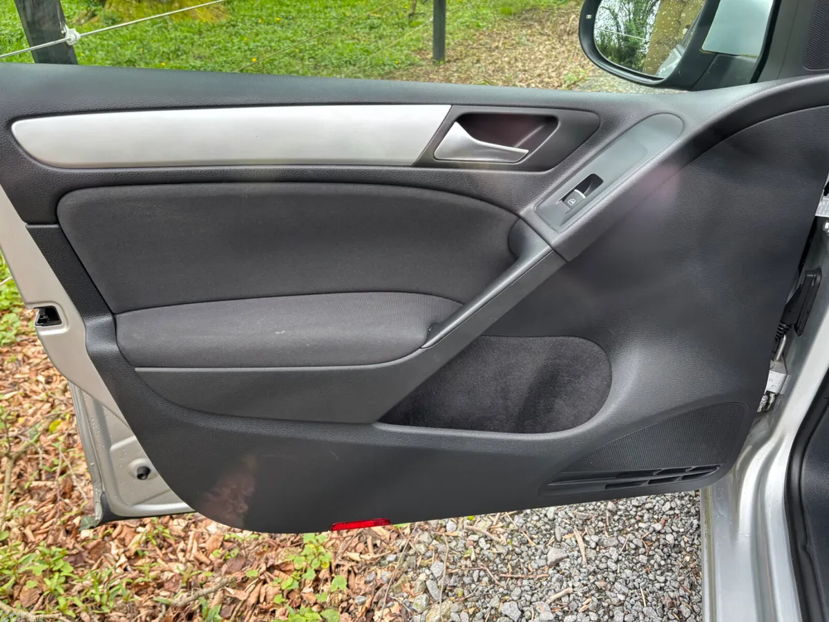Volkswagen Golf Hatchback, Diesel, 2010, Silver