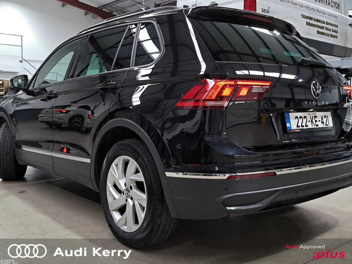 Volkswagen Tiguan SUV, Diesel, 2022, Black