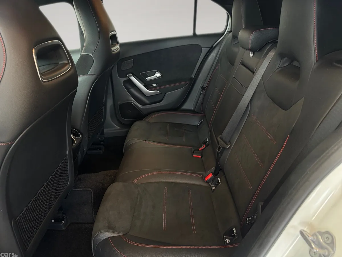 Mercedes-Benz A-Class Hatchback, Diesel, 2019, White