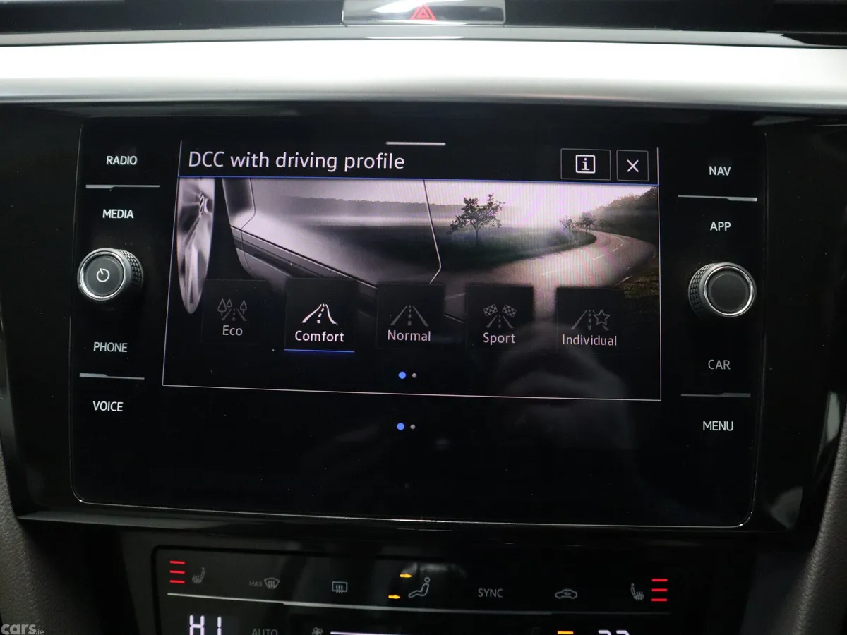 Volkswagen Arteon Hatchback, Petrol Hybrid, 2023, White