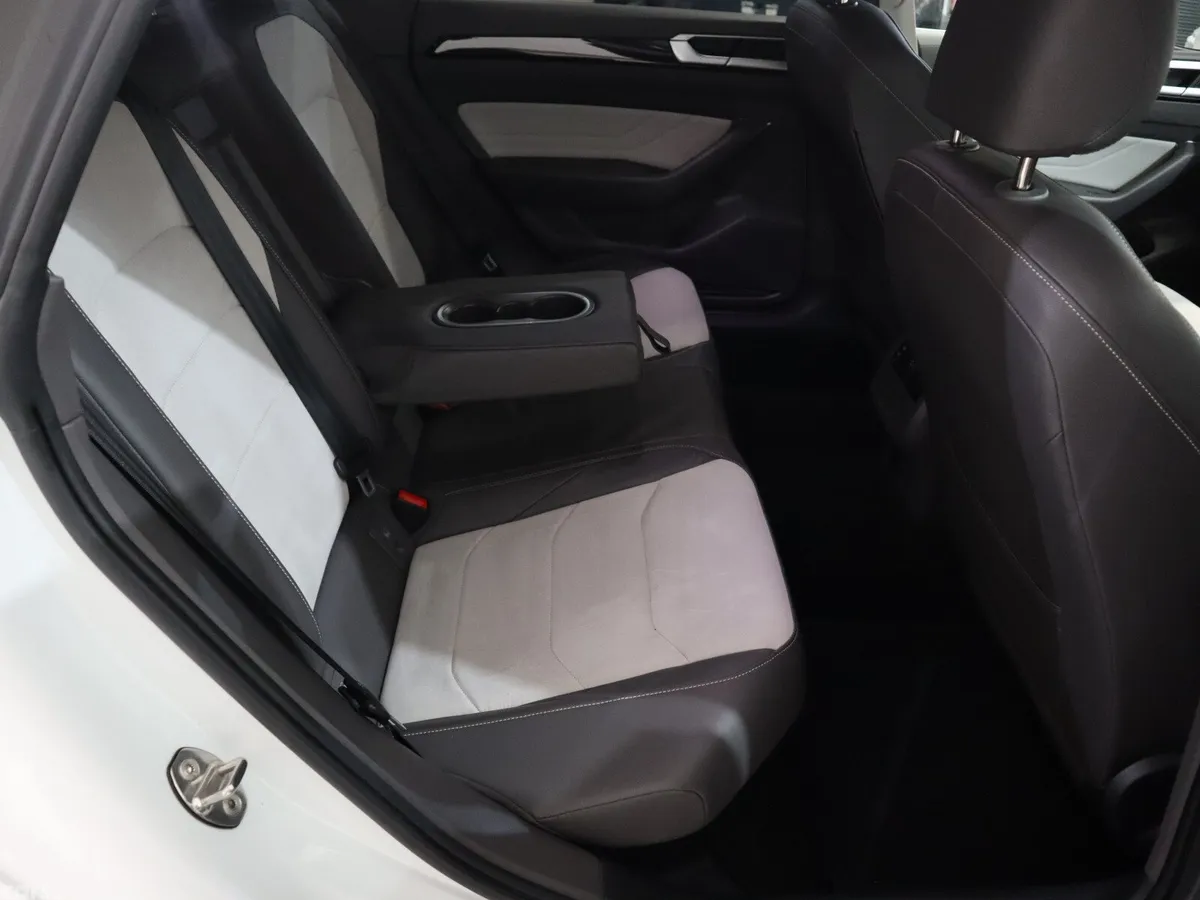 Volkswagen Arteon Hatchback, Petrol Hybrid, 2023, White