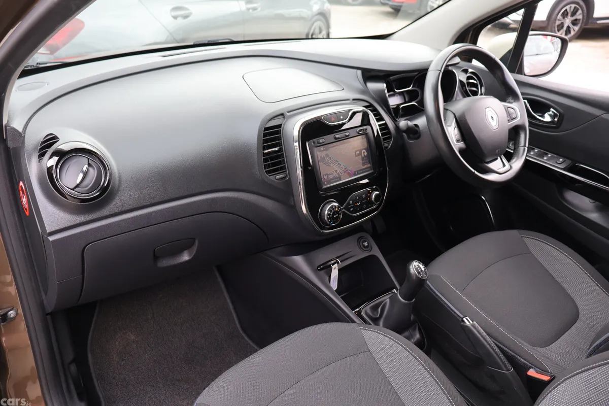 Renault Captur Hatchback, Diesel, 2017, Brown